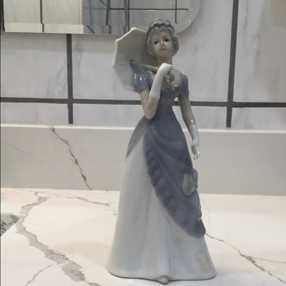 Vintage Porcelain Lady